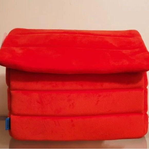 NEW with tags Berkshire Snoopy Peanuts Pet Dog Cat Bed - Picture 3 of 5